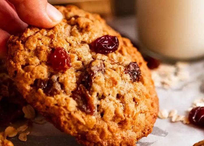 Can You Make Raisin Cookies Without Using Oatmeal?