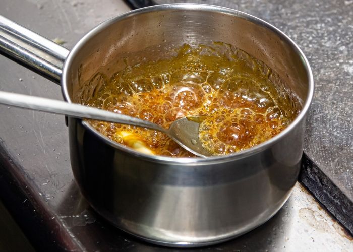At What Temperature Does Sugar Start to Caramelize or Burn?